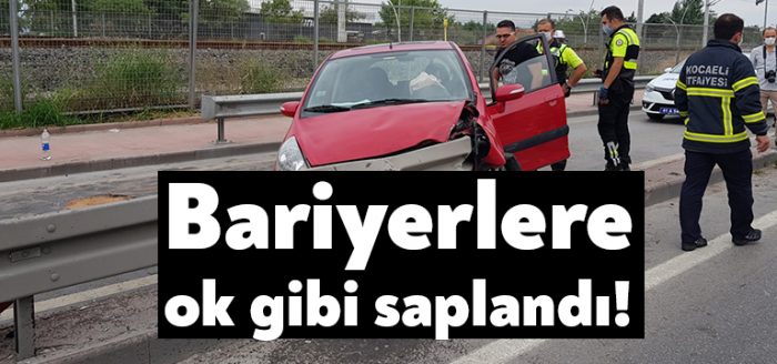 Izmit Te Feci Kaza Bariyerlere Ok Gibi Saplandi Bagimsiz Kocaeli