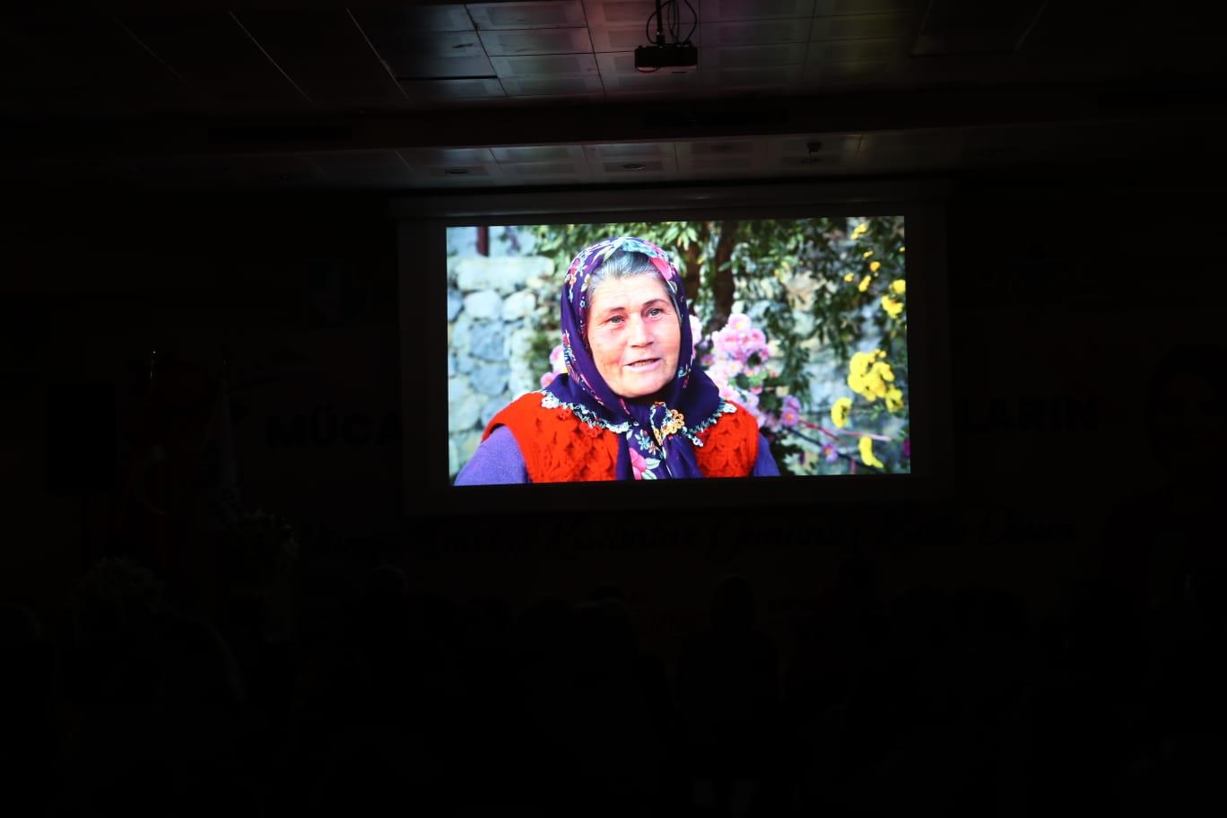 Kadinlar gununde ‘Yapabilirsin belgeseli Izmitliler ile bulustu 7